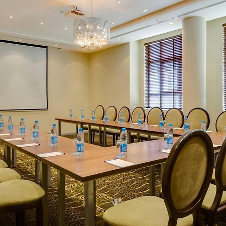 Protea Hotel By Marriott Benin City Select Emotan Exteriér fotografie