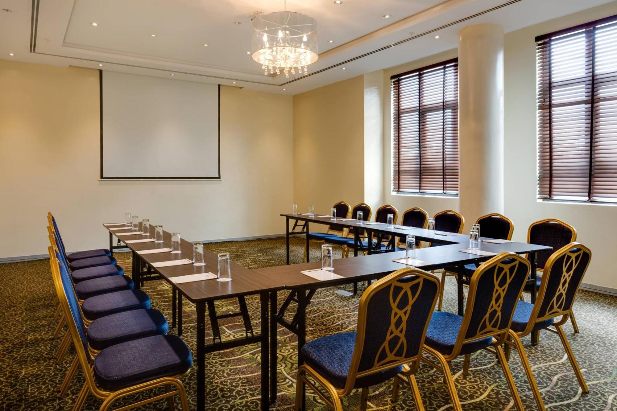 Protea Hotel By Marriott Benin City Select Emotan Exteriér fotografie