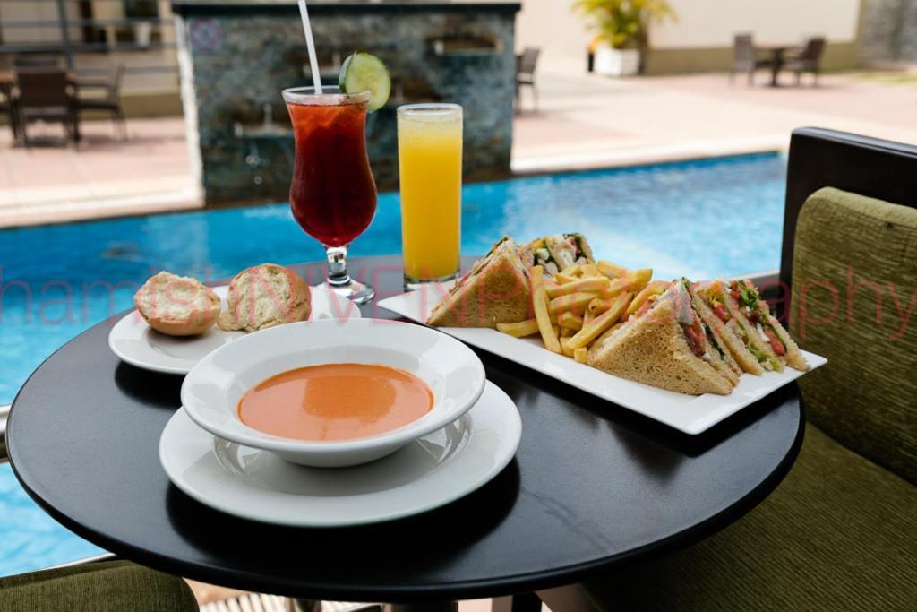Protea Hotel By Marriott Benin City Select Emotan Exteriér fotografie