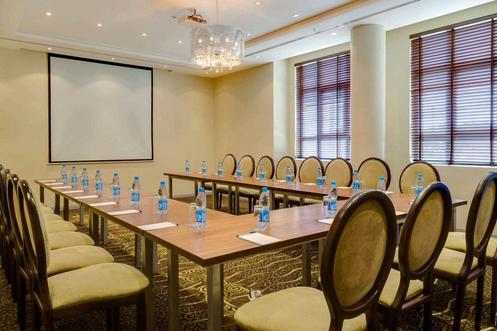 Protea Hotel By Marriott Benin City Select Emotan Exteriér fotografie