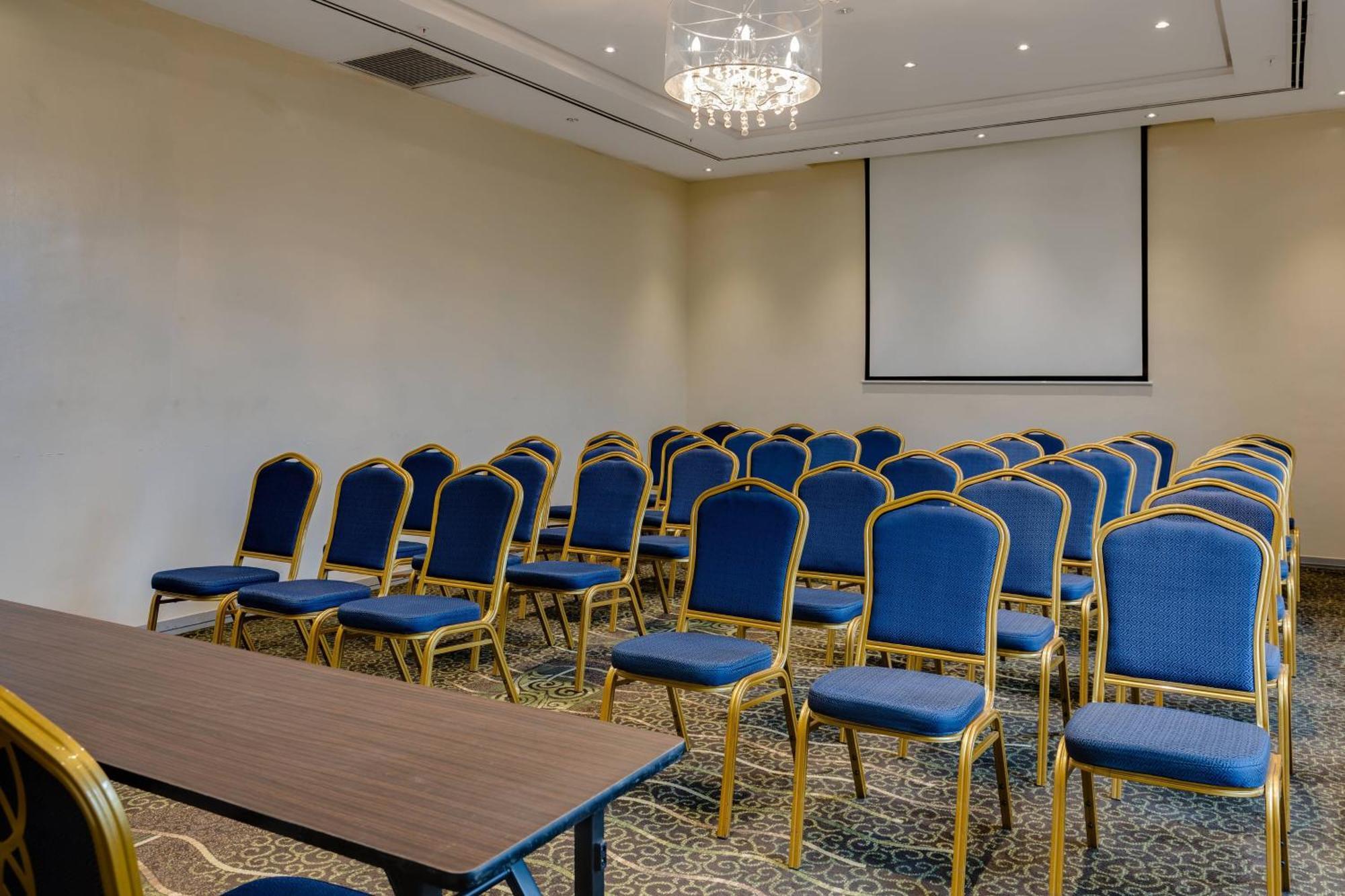 Protea Hotel By Marriott Benin City Select Emotan Exteriér fotografie