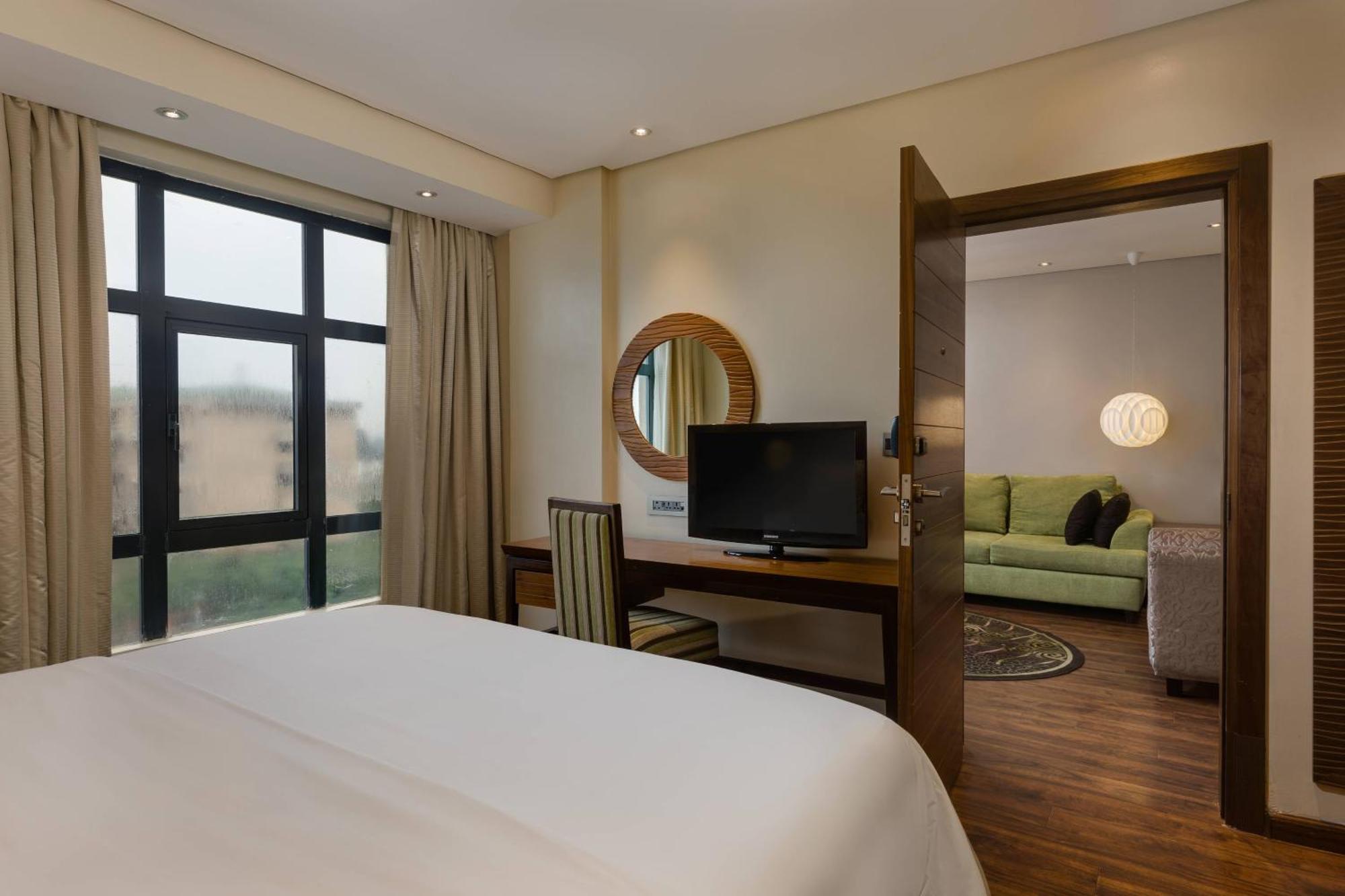 Protea Hotel By Marriott Benin City Select Emotan Exteriér fotografie