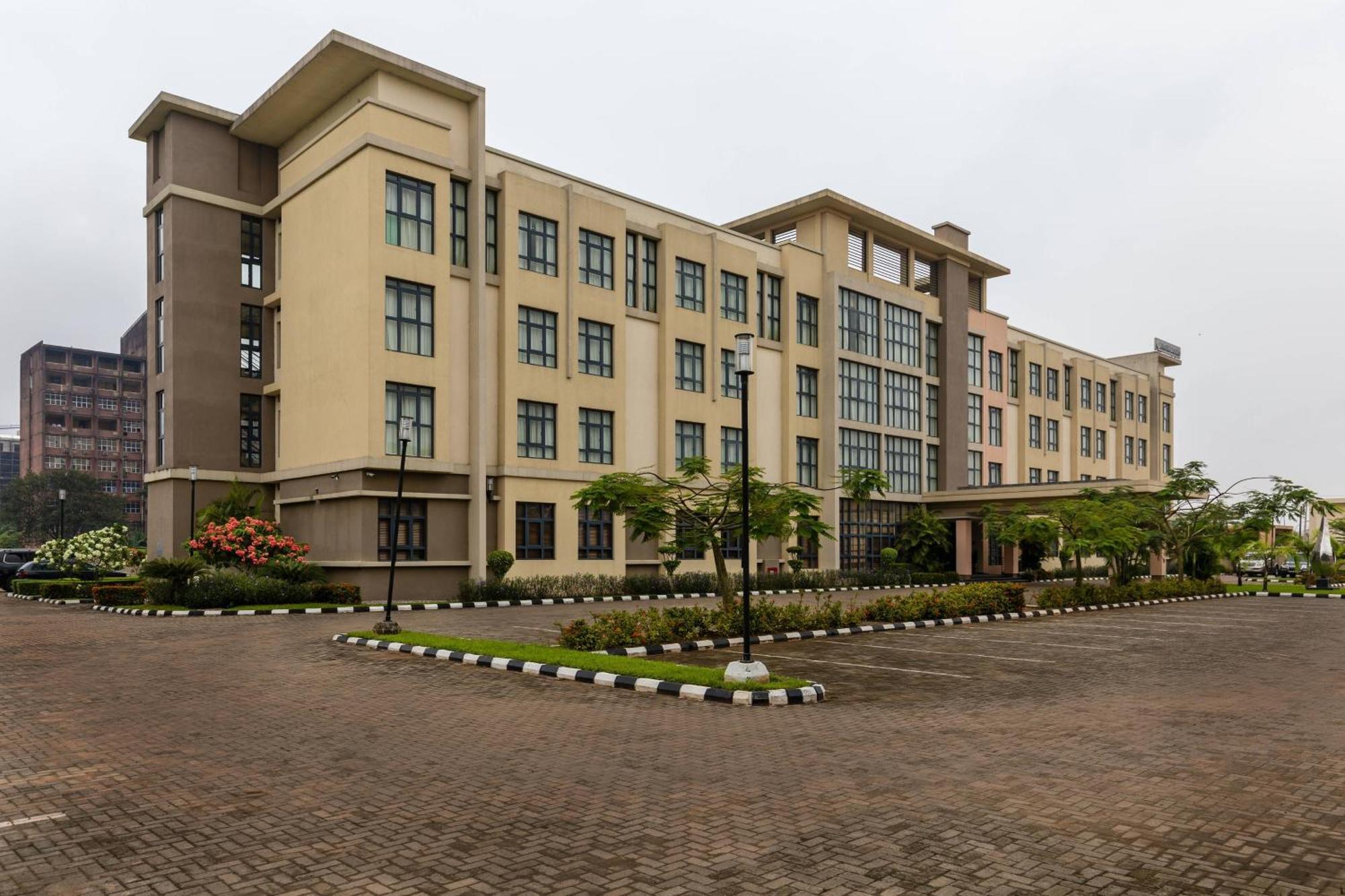 Protea Hotel By Marriott Benin City Select Emotan Exteriér fotografie