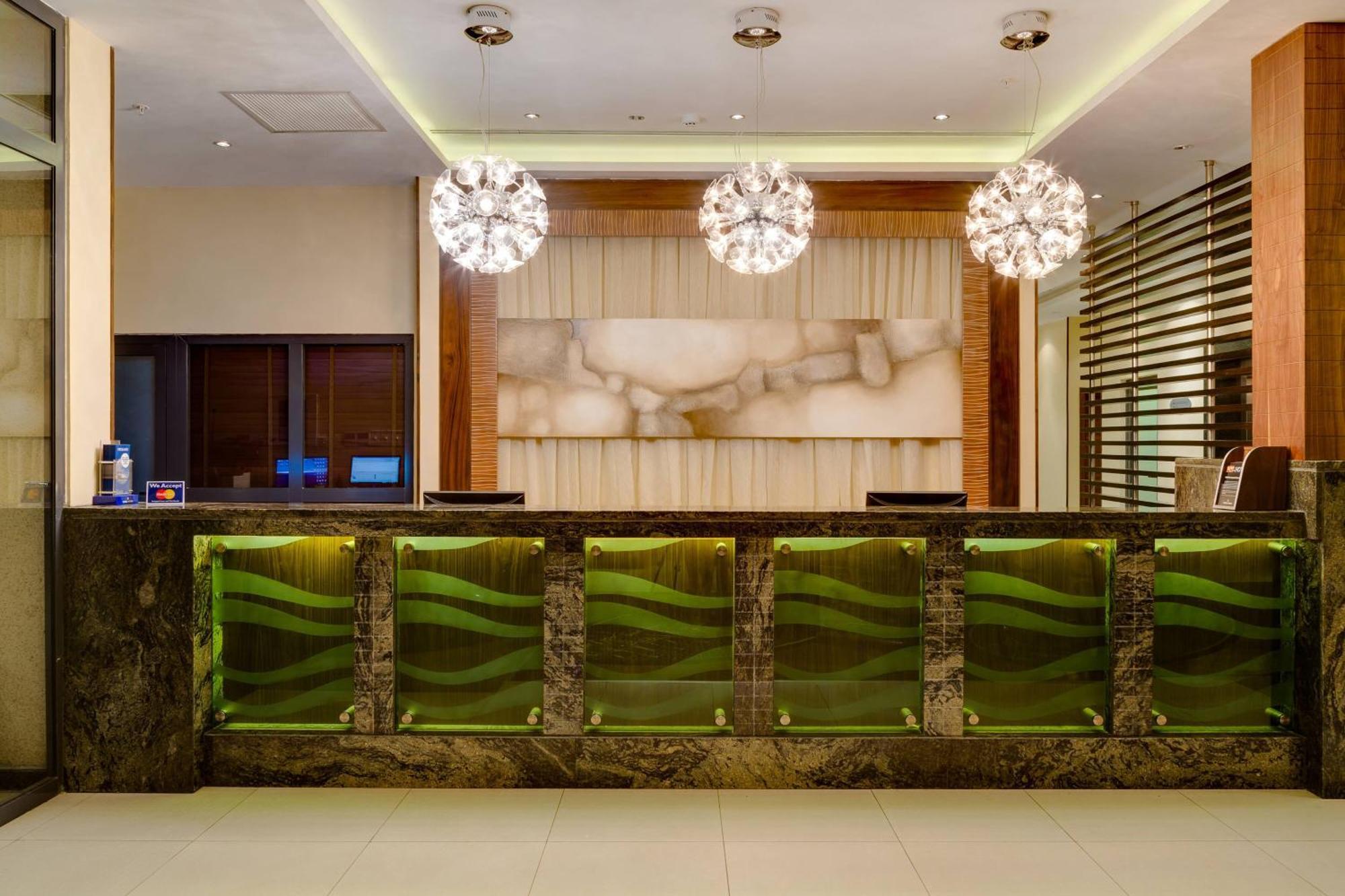 Protea Hotel By Marriott Benin City Select Emotan Exteriér fotografie
